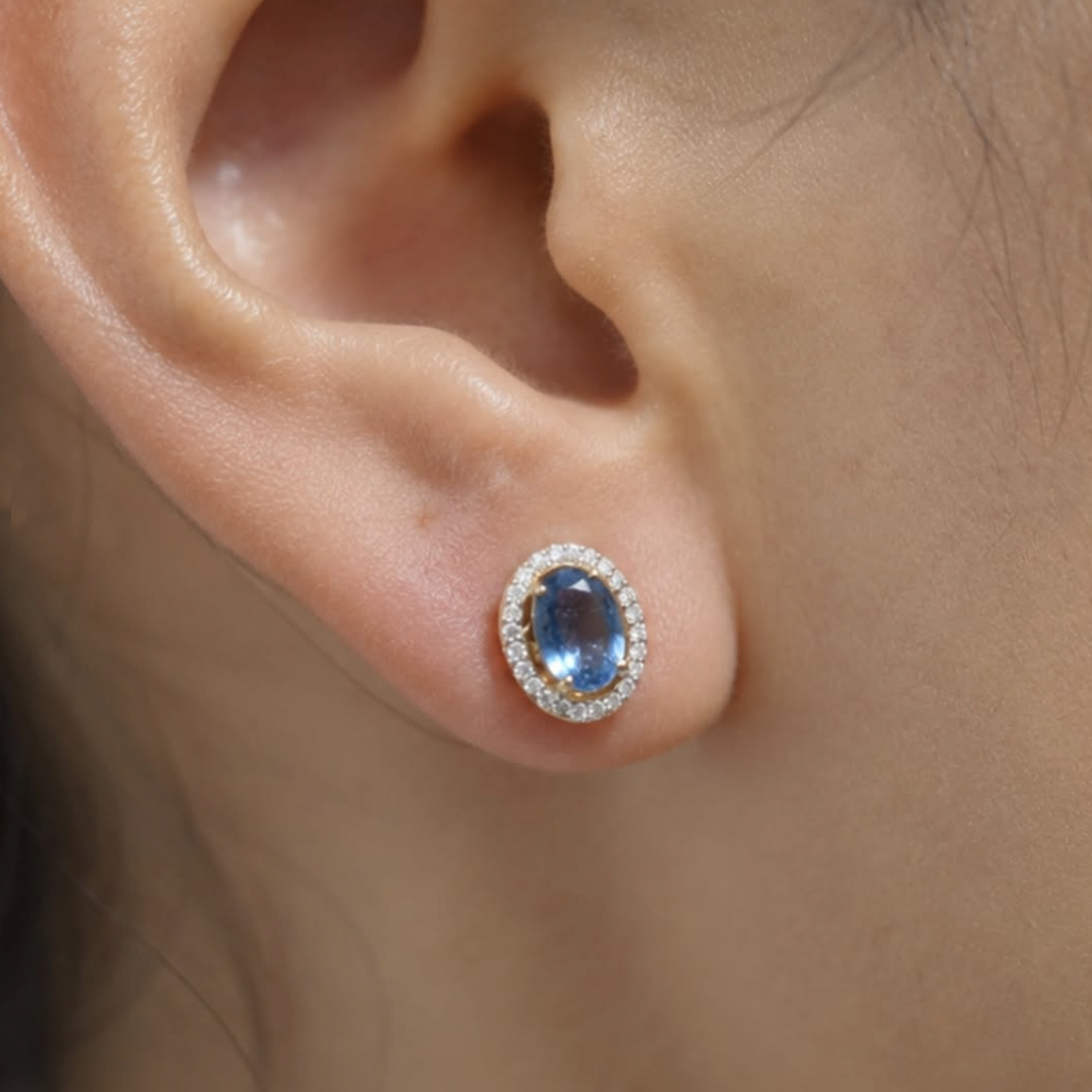 Zafiro Oval Earrings